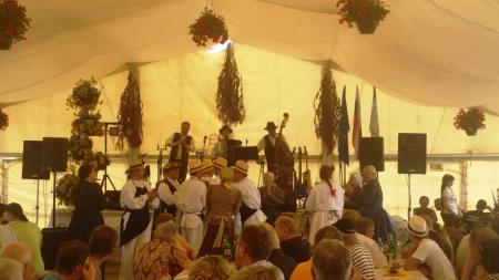 Na 19. tradicionalni prireditvi Pozdrav jeseni ob prazniku Marijinega vnebovzetja, veselo druženje Prlekov, Prekmurcev in Medžimurcev 45